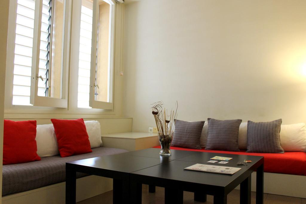 Sweet Bcn Apartments Barcelona Exterior photo