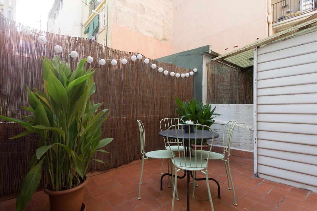 Sweet Bcn Apartments Barcelona Exterior photo